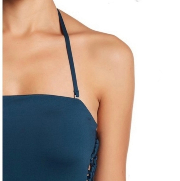 Red Carter Size XS 4 Black One Piece Swimsuit NWT Removable Strap Crochet Sides - Picture 9 of 12